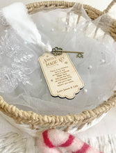Load image into Gallery viewer, Personalised Santa's Magical Key