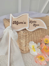 Load image into Gallery viewer, Mum&#39;s Little Love Flag
